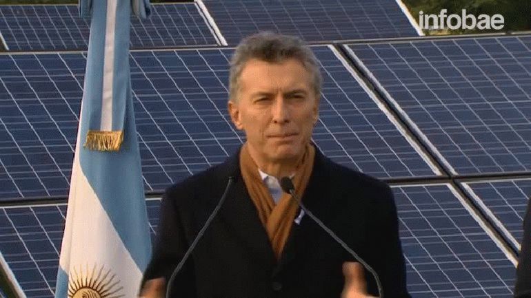 Macri pidió llenar la Patagonia de molinos de viento