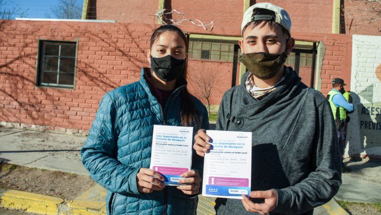 Para los jóvenes neuquinos, la vacuna es la llave a su vida de antes