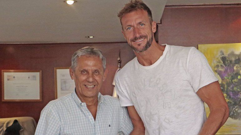 Horacio Quiroga y José Meolans en el acto de distinción.