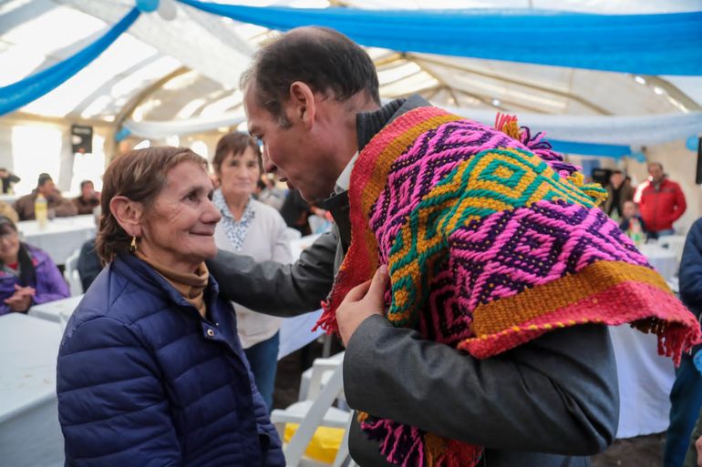 Guañacos tendrá un gimnasio, una cancha de césped sintético y un parador turístico