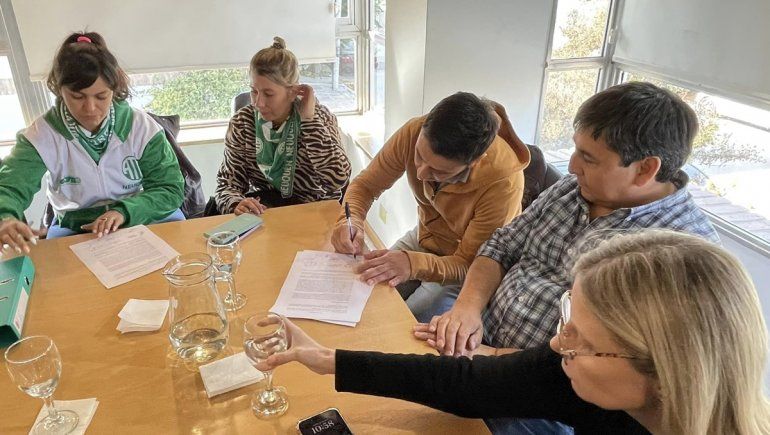 Hubo acuerdo con el Gobierno y ATE levantó el paro