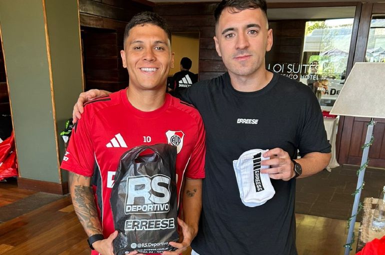 Rodrigo y el mano a mano con Juanfer Quintero.&nbsp;