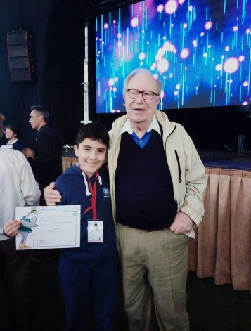 Entrega de mención en las Olimpíadas Nacionales de Matemáticas. Entrega de mención en las Olimpíadas Nacionales de Matemáticas.