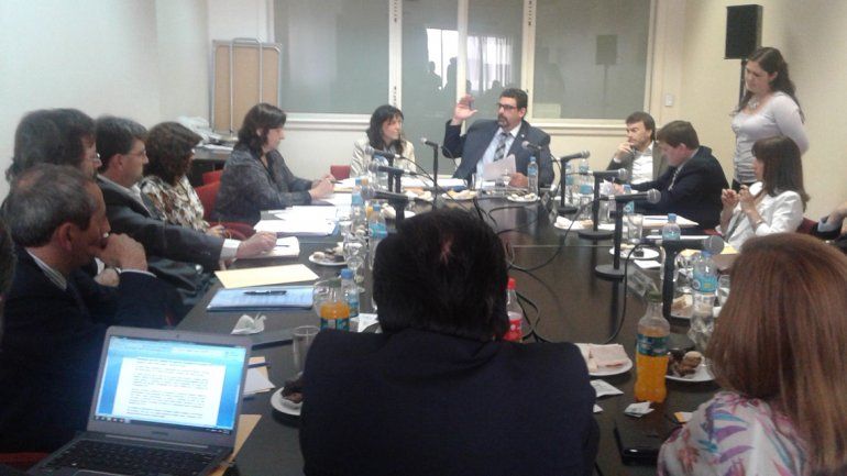 Provincias debaten sobre economía en Villa La Angostura