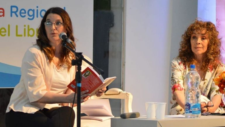 La profe que cumplió su sueño en la Feria del Libro de Zapala