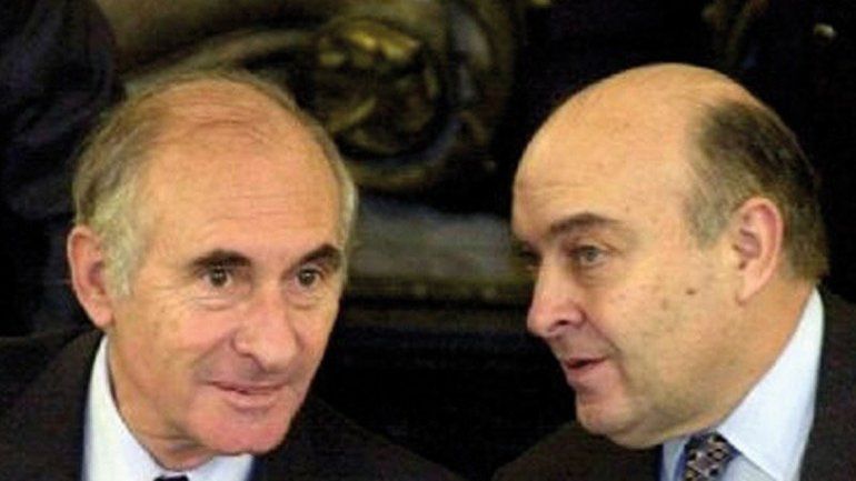 Cavallo: Me tendrían que hacer un monumento