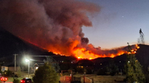 El fuego ya devoró miles de hectáreas en Chubut y todavía no tiene control. El fuego ya devoró miles de hectáreas en Chubut y todavía no tiene control.