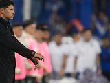 Se cae a pedazos: Vélez volvió a perder ante Huracán y renunció Sebastián Domínguez