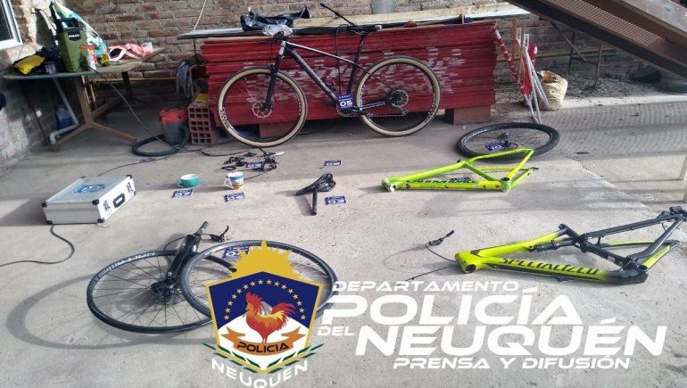 Al palista le encontraron bicis robadas, municiones y marihuana
