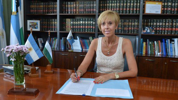 Larraburu justificó su voto contra el aborto con un polémico posteo