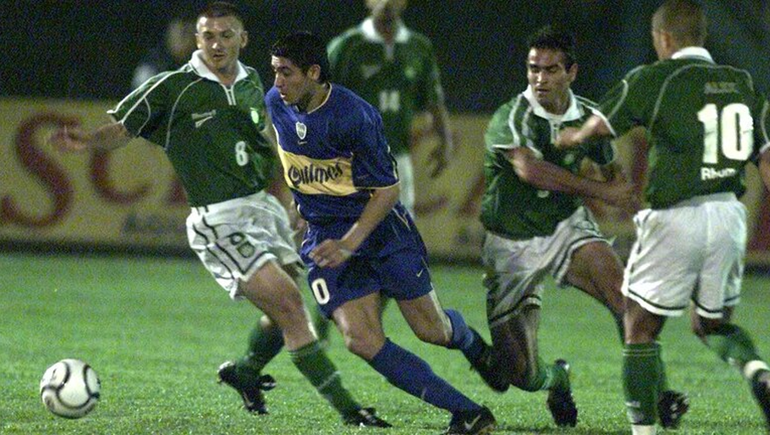 Juan Román Riquelme y su danza en el Parque Antártica. Pasaron más de 22 años de uno de sus mejores bailes.&nbsp;