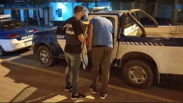 Denunció que le habían robado $800 mil, pero los había escondido en la casa