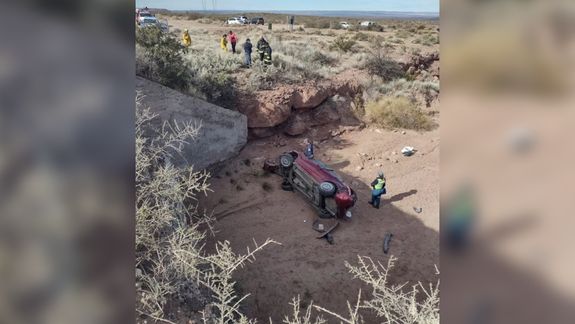 Una pareja desbarrancó y terminó adentro de un cañadón en El Chocón