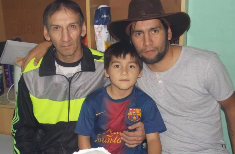 Ian Subiabre, su papá Martín y su abuelo José Lorenzo. ¿De River o del Barsa? Ian Subiabre, su papá Martín y su abuelo José Lorenzo. ¿De River o del Barsa?