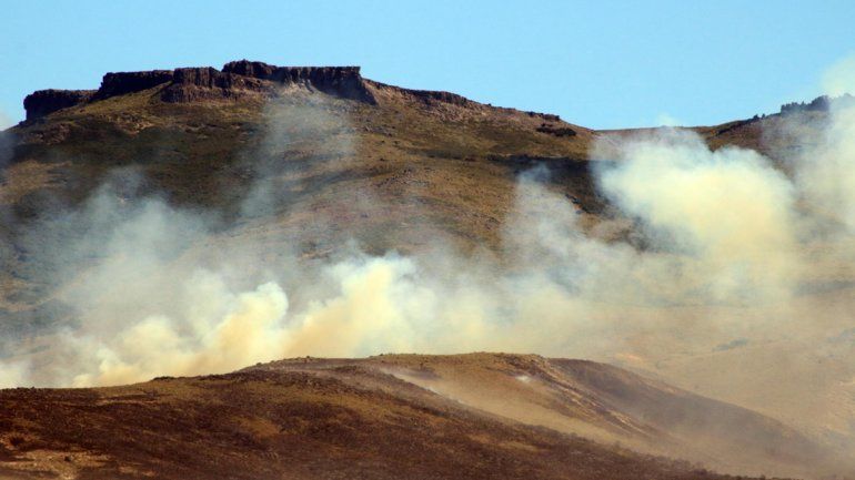 Titánica lucha contra el fuego en Junín de los Andes