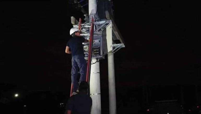 Avanza la obra del EPEN para llevar electricidad a 100 lotes de Junín de los Andes