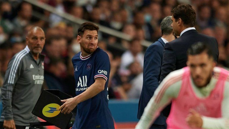 La furia de Messi con Pochettino por el cambio y los memes