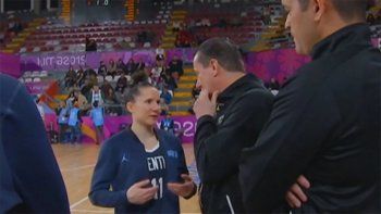 papelon: equipo argentino perdio un partido por no tener camisetas papelon: equipo argentino perdio un partido por no tener camisetas