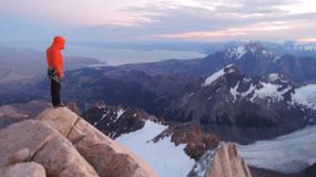 El escalador Alex Honnold dejó su huella en la Patagonia Argentina. | LM Neuquen El escalador Alex Honnold dejó su huella en la Patagonia Argentina.