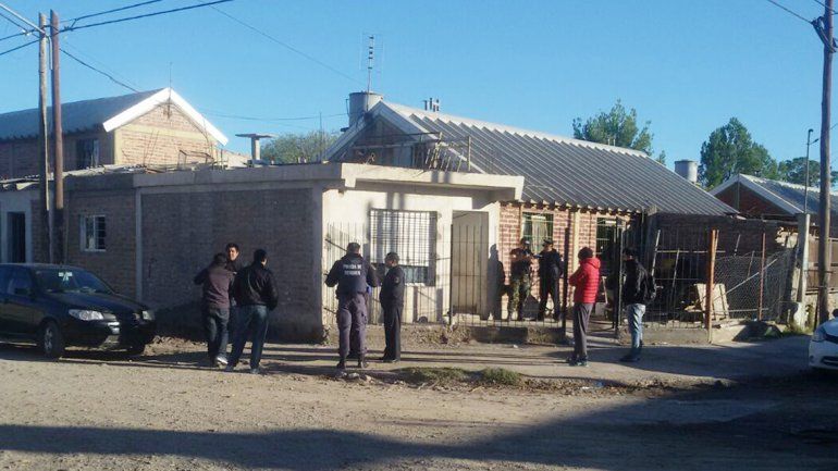 La Brigada de Investigaciones de la Comisaría 2ª allanó la casa de Los Chavos.