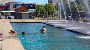 Semana completa de alerta roja por calor extremo en Neuquén. Semana completa de alerta roja por calor extremo en Neuquén.