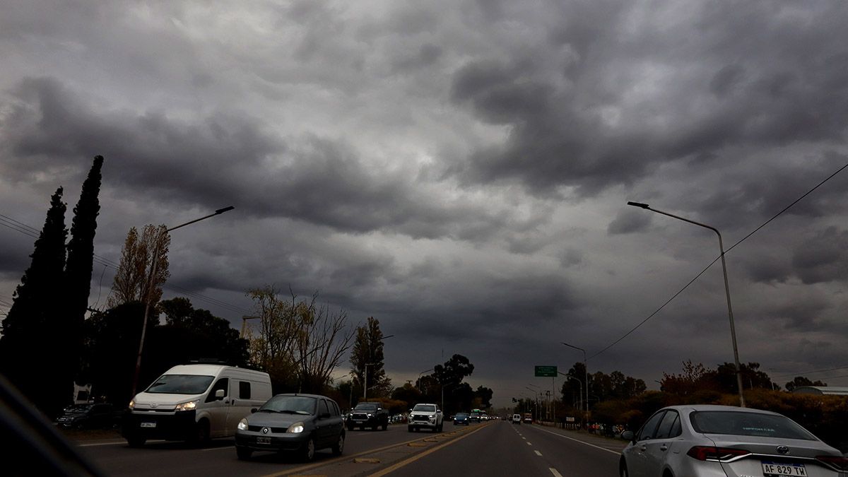 Anticipan alerta amarilla por lluvias y viento fuerte en Neuquén: cuándo será
