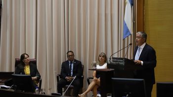 El gobernador Rolando Figueroa recalcó los avances e inversiones en Salud y Educación / Foto El gobernador Rolando Figueroa recalcó los avances e inversiones en Salud y Educación / Foto