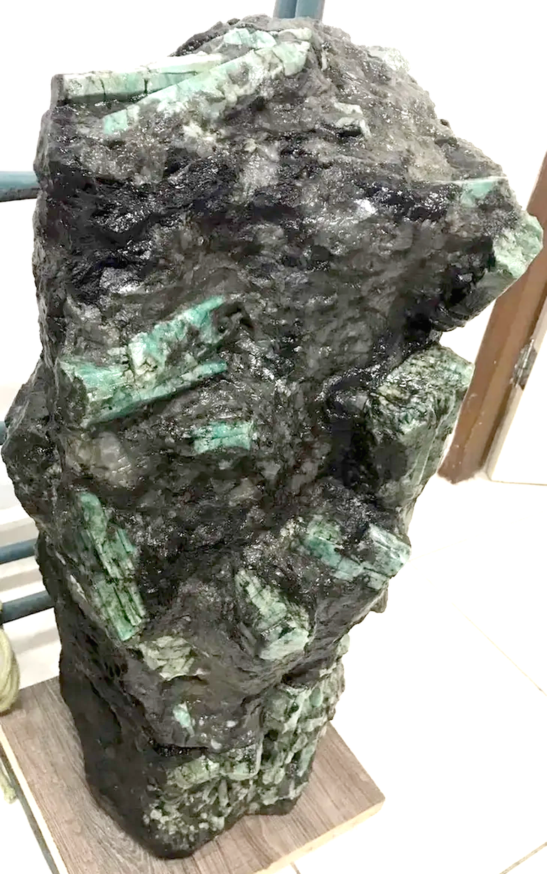 La piedra en bruto. La piedra en bruto.