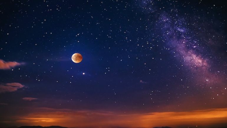 Un espectáculo en el cielo: la Luna, junto a Saturno y Júpiter