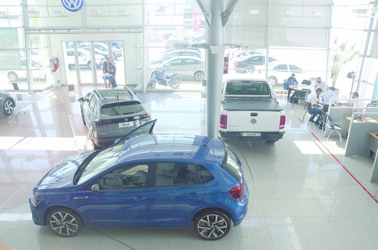 Los patentamientos crecen pese a las dificultades económicas. Los patentamientos crecen pese a las dificultades económicas.