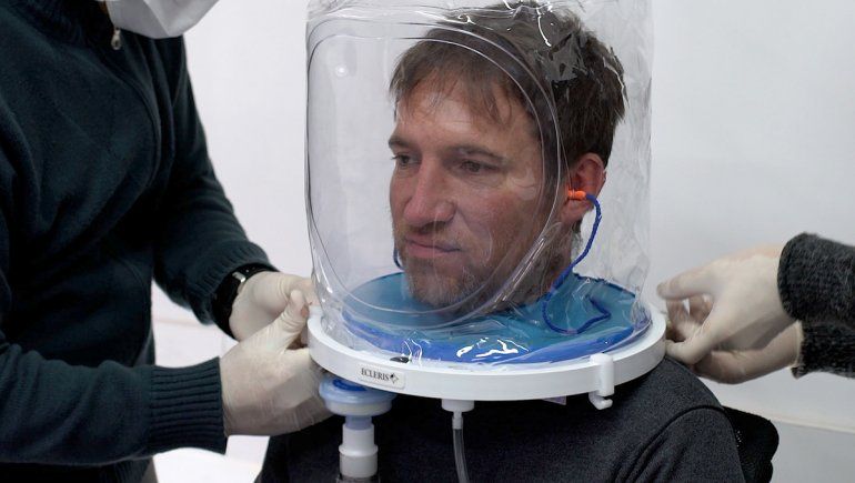 Invento argentino: un casco contra el coronavirus