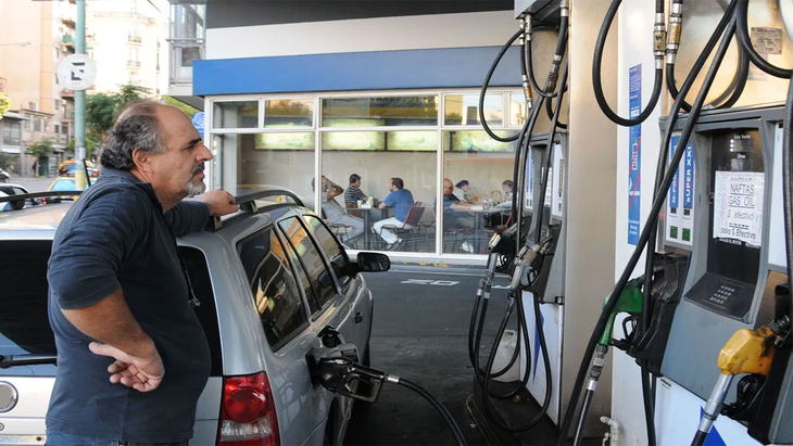 El autodespacho de combustible se implementará de manera paulatina en las estaciones de servicio. El autodespacho de combustible se implementará de manera paulatina en las estaciones de servicio.