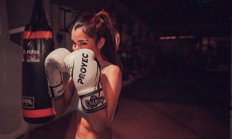 Dejó la panadería de su padre para convertirse en La Diabla del reggaeton neuquino