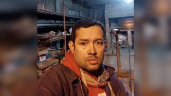 la mato a golpes y le corto un dedo para desbloquear el celular la mato a golpes y le corto un dedo para desbloquear el celular