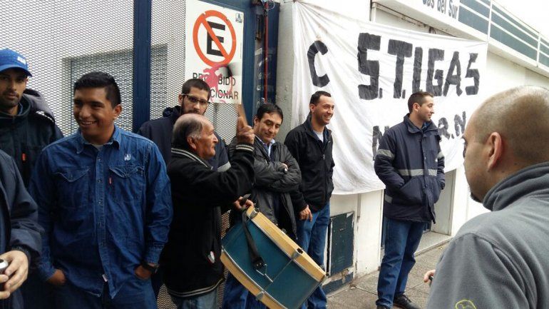Sin atención en Camuzzi por paro de 24 horas: piden cerrar en un 35% la paritaria anual