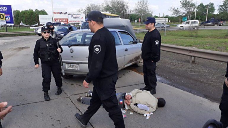 Quisieron escapar y se metieron en un cementerio: había 300 policías