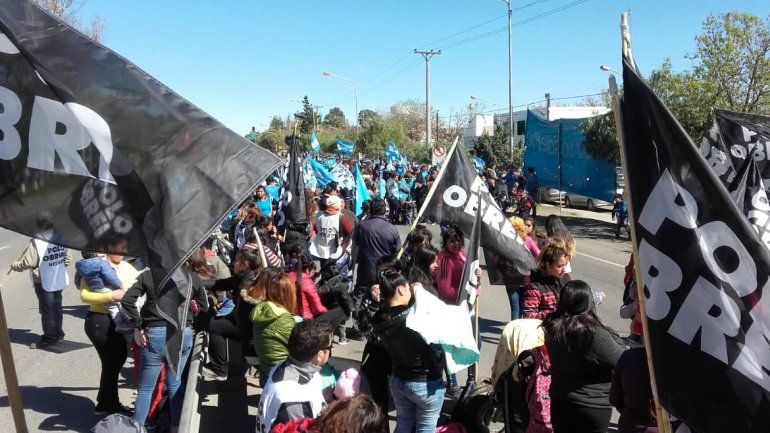 Caos en la Ruta 22: a los trabajos de Vialidad se le suma un piquete
