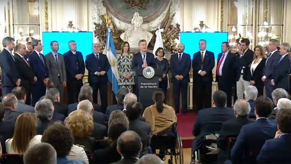 mauricio macri recibio a omar gutierrez en casa rosada 