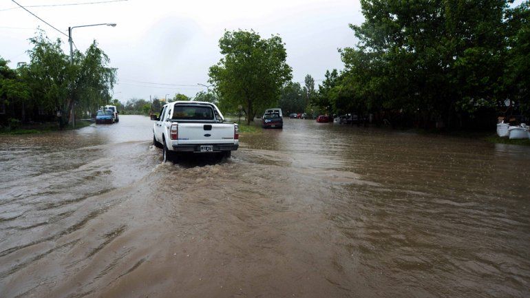 Tras la lluvia, apurarán las obras en el arroyo Durán