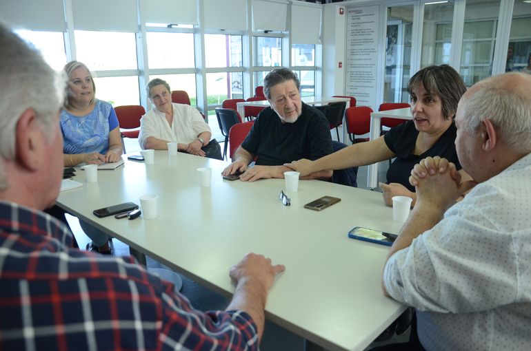Reunión del grupo Sentires Neuquinos en la Casa de Las Leyes. Reunión del grupo Sentires Neuquinos en la Casa de Las Leyes.
