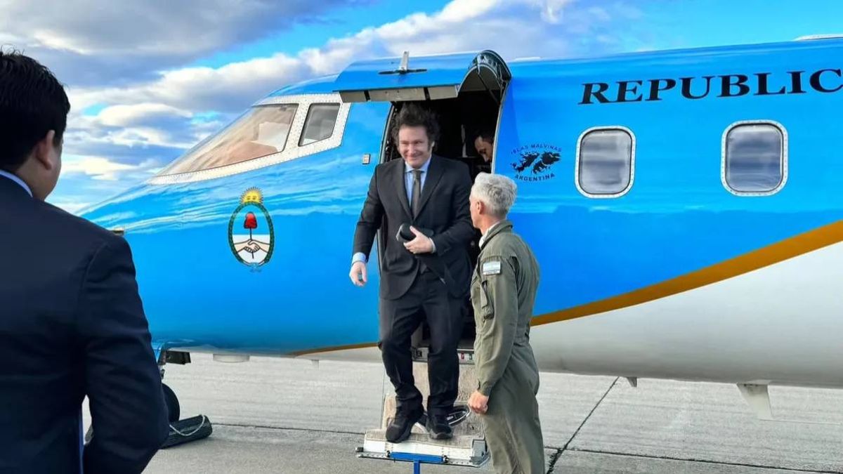 Javier Milei comenzará a usar el avión que compró Alberto Fernández thumbnail