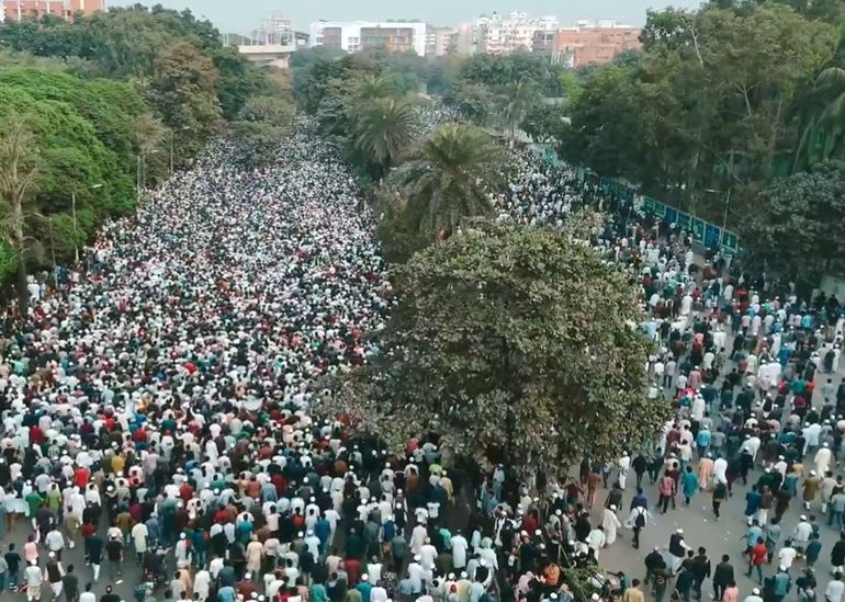 Desde el asesinato del joven político, hubo concentraciones multitudinarias, cortes de calles y ataques contra sedes de medios de comunicación.