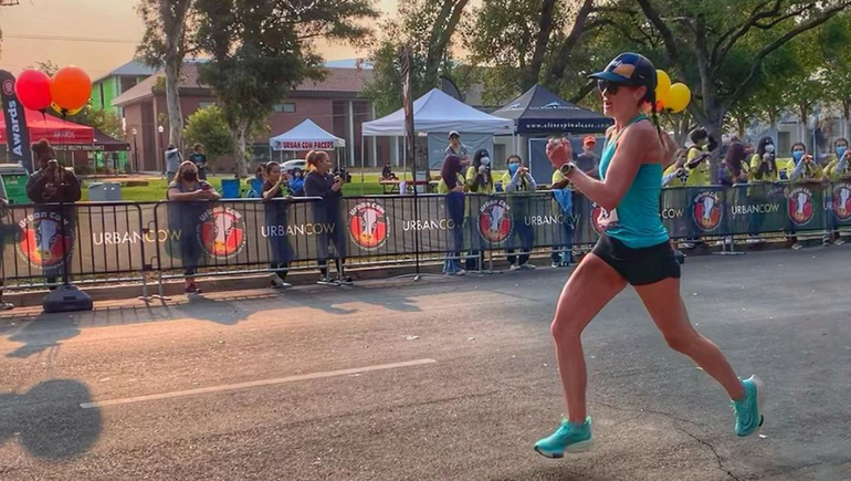 Se hizo encima, siguió corriendo y así pudo batir su propio récord