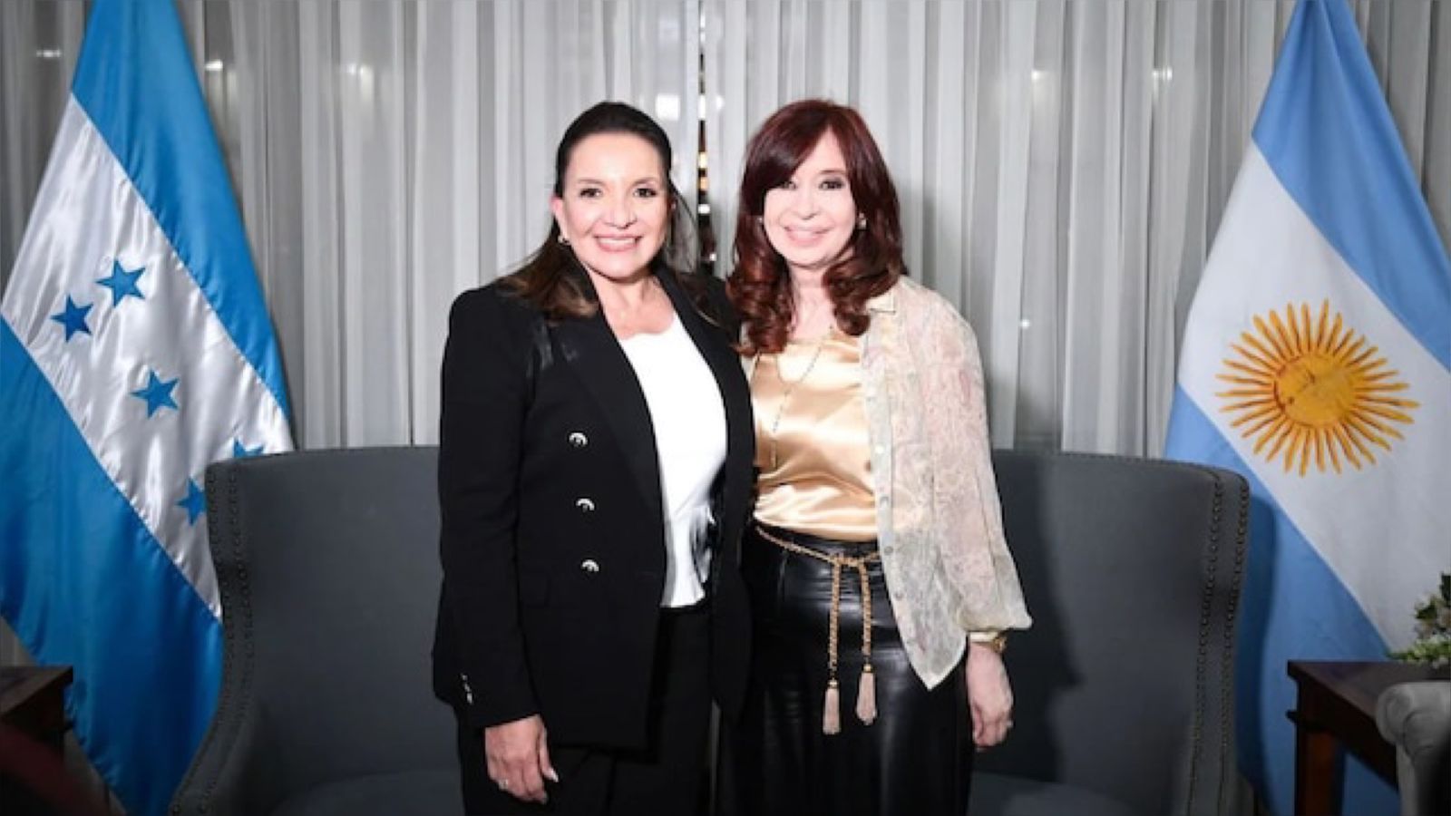 CFK participó de la asunción presidencial de Xiomara Castro