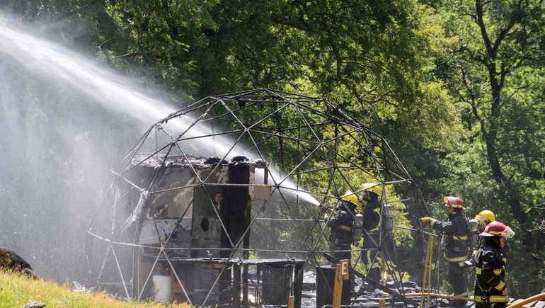 Al momento del incendio, no había personas en su intenrior. Al momento del incendio, no había personas en su intenrior.