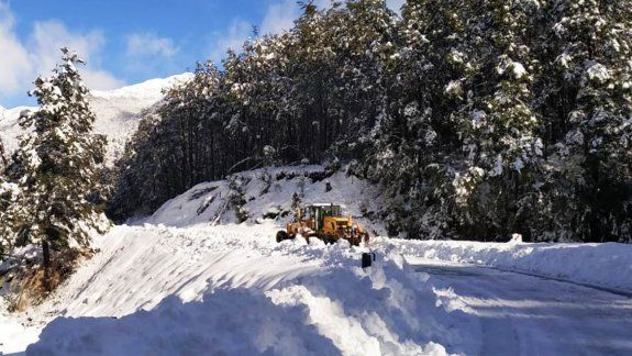 Cortan Ruta 40: Villa La Angostura vuelve a quedar aislada
