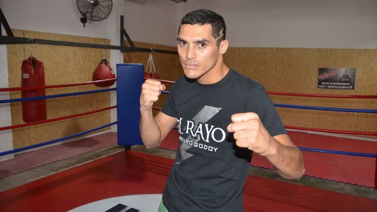 El Rayo pelea este sábado en España