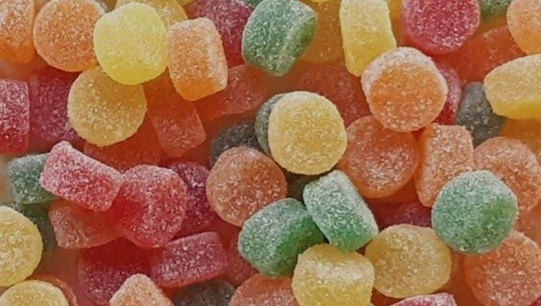 El exceso de azúcar y la presencia de aditivos alimentarios convierten a las gomitas en un producto recomendado solo para un consumo ocasional. El exceso de azúcar y la presencia de aditivos alimentarios convierten a las gomitas en un producto recomendado solo para un consumo ocasional.