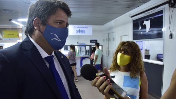 Gaido entregó los primeros kit escolares