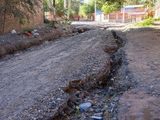Vecinos del barrio Gregorio Álvarez sufren un caos por la rotura de un caño de aguas servidas